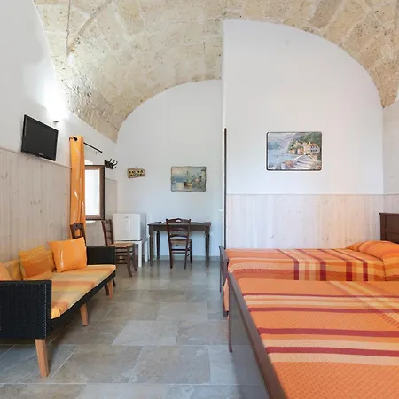 Bio-agriturismo Masseria La Palombara Alloggio per agriturismo Salve