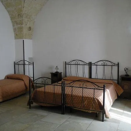 Bio-agriturismo Masseria La Palombara Alloggio per agriturismo Salve