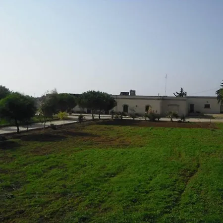 Bio-agriturismo Masseria La Palombara Alloggio per agriturismo *